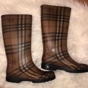 Burberry Rainboots. Size 5